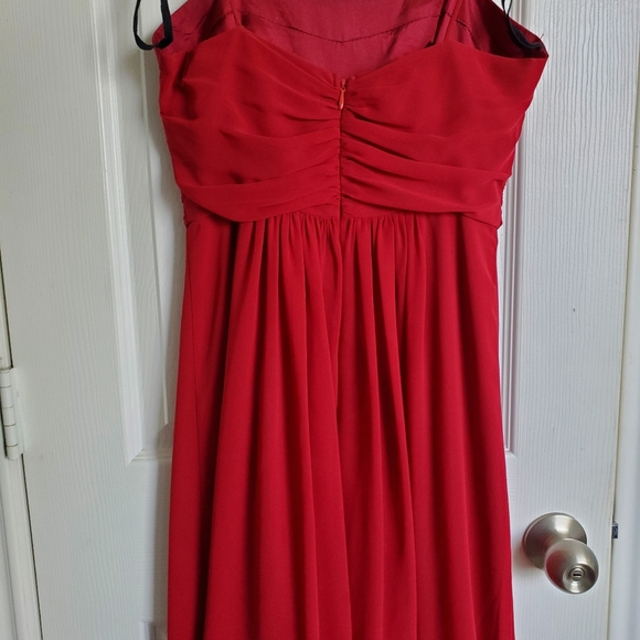 Dress - Picture 2 of 4